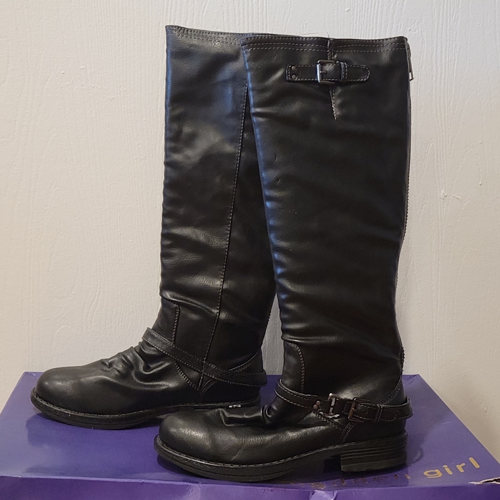 Madden Girl Boots